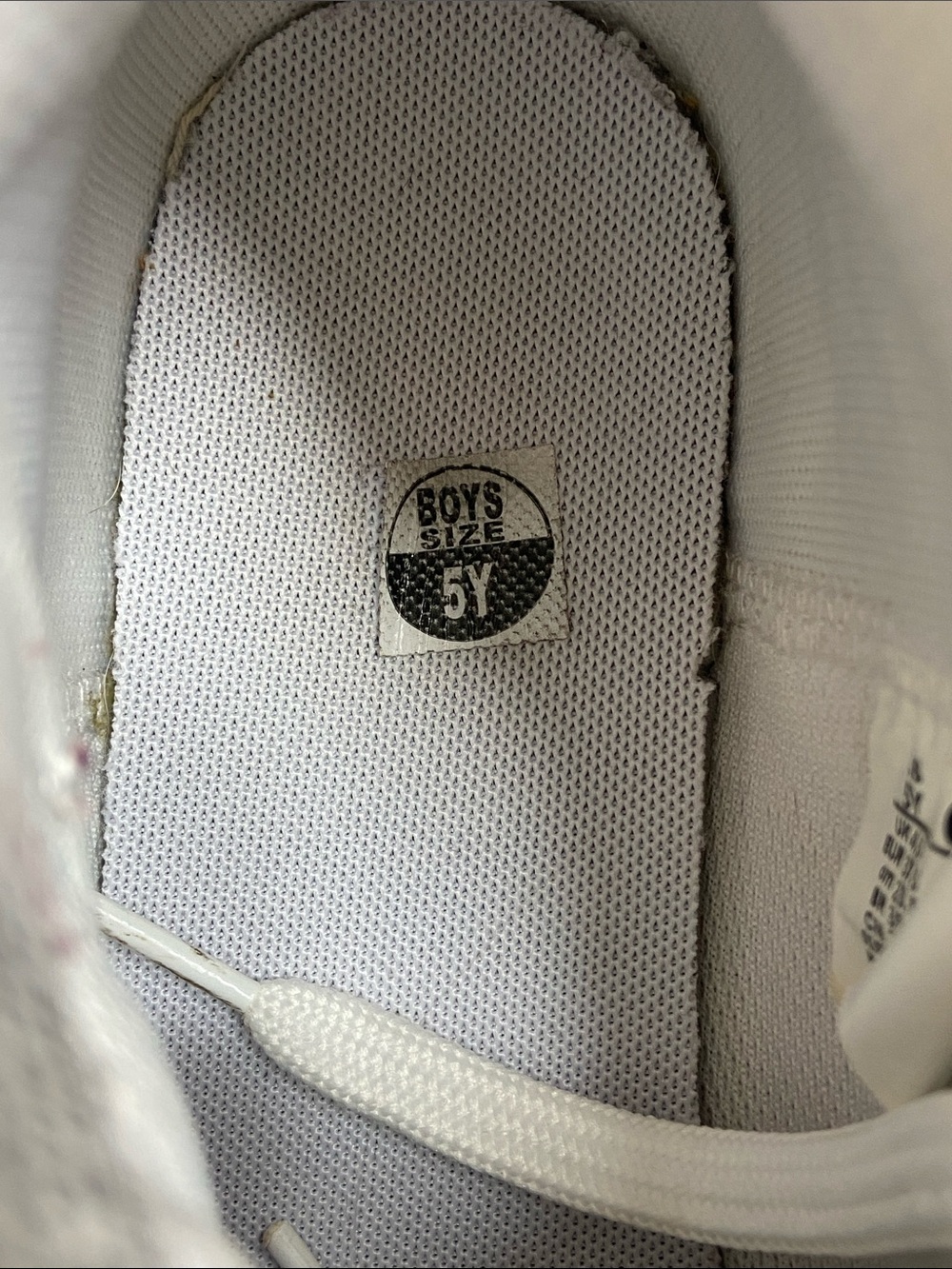 Nike White High-Top Sneakers with Black Swoosh and Red Tongue Logo - Picture 4 of 11